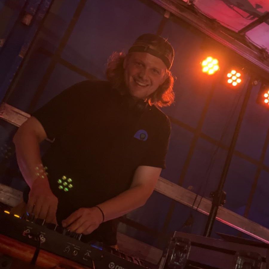DJ Mehle am Mischpult
